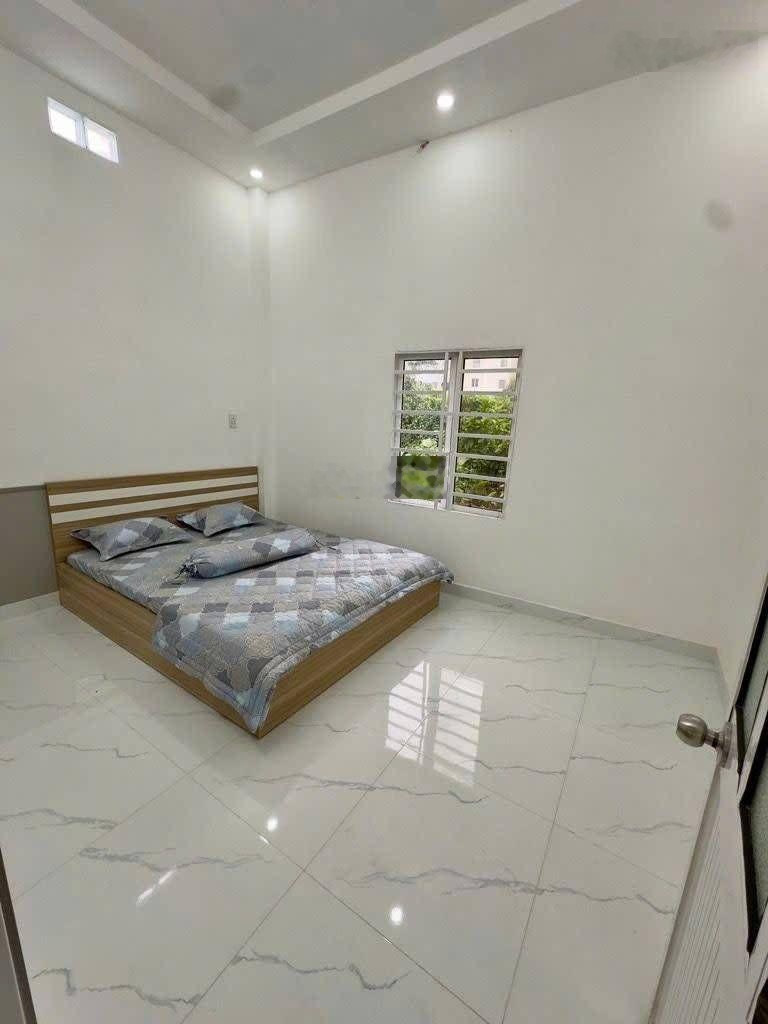 Nhà 2 tầng đường THẠNH LỘC 37 , phường THẠNH LỘC, Q12, dt 48m²( 4x12). Hẻm 6m .