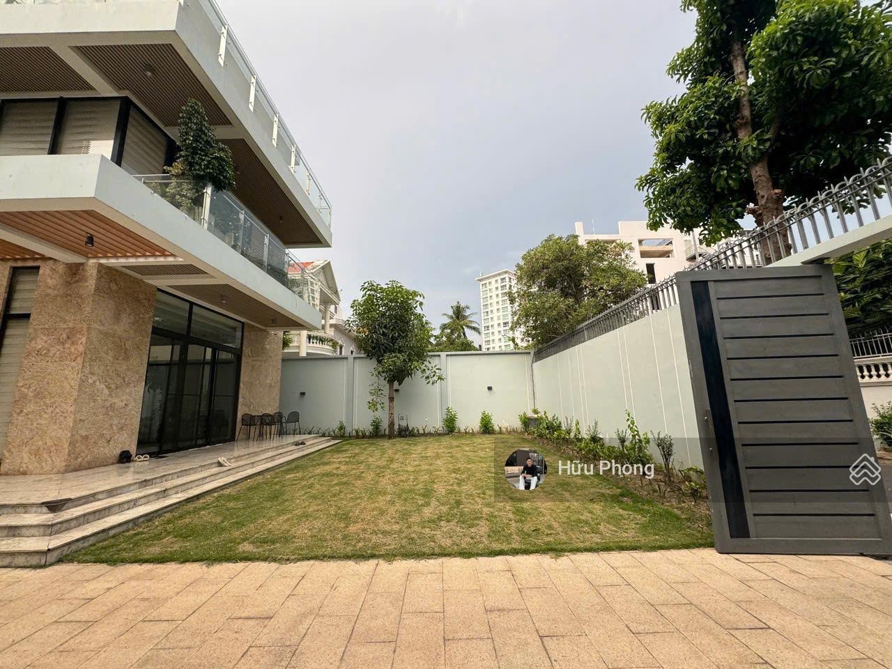 Siêu phẩm độc quyền - Biệt thự mặt tiền Đặng Hữu Phổ, Quận 2 - DT: 16x30m - 3 tầng - Giá: 150 tỷ