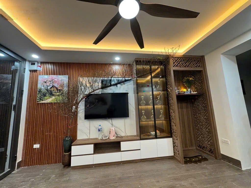 Tập thể ĐH Sư Phạm,Trần Quốc Hoàn -80m2 -2 ngủ -2wc đầu hồi siêu thoáng, cạnh đại học sư phạm, QG