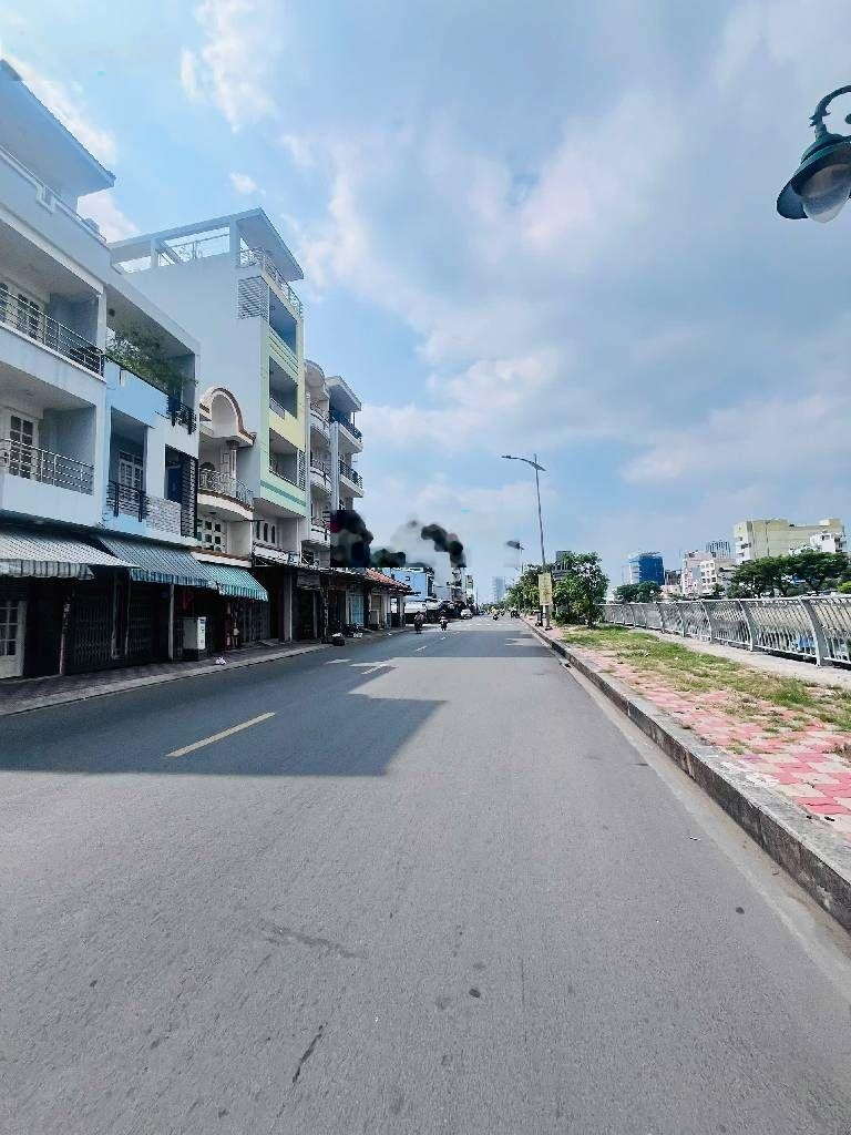 Q8 - Cỗ máy tạo dòng tiền CHDV 80m2 400m2 sàn giá 8. x tỷ nhỏ