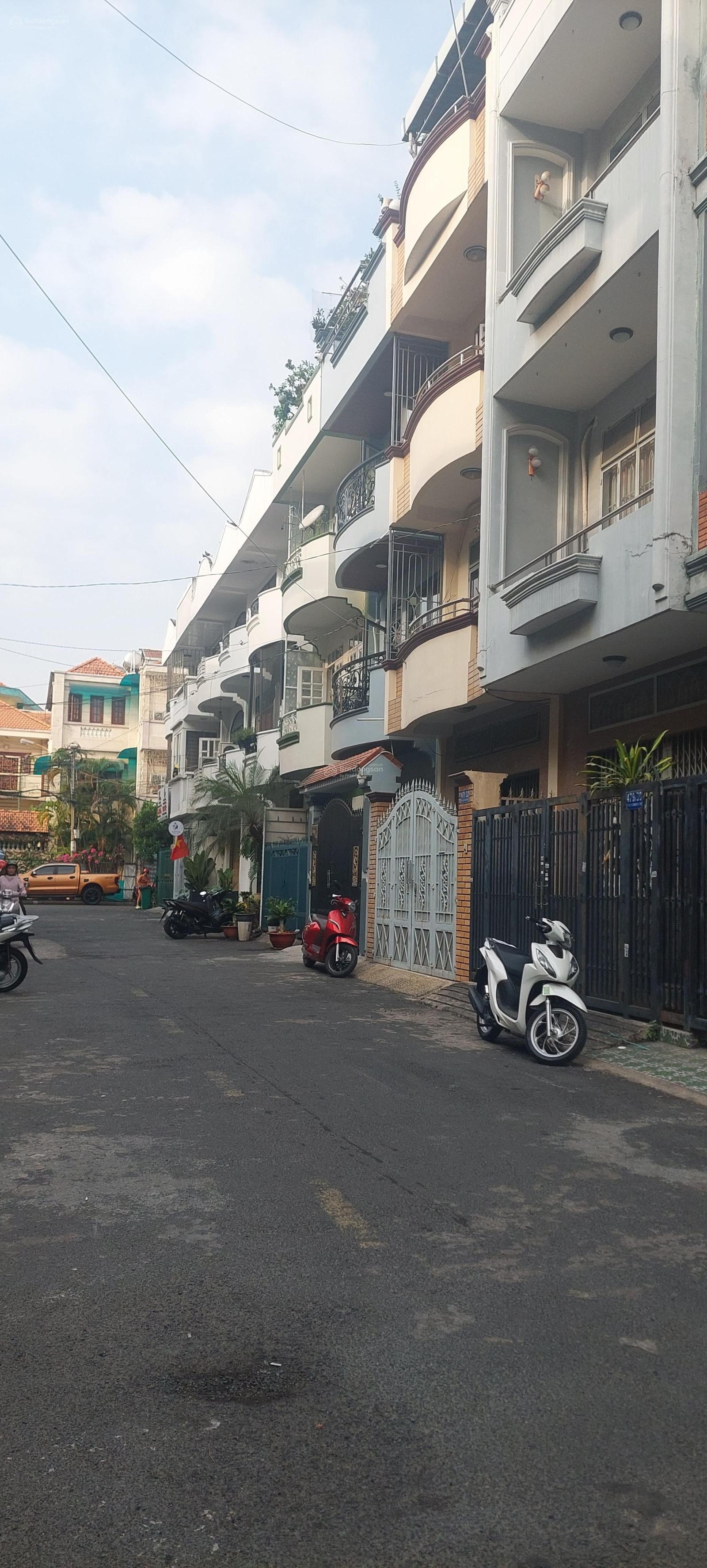 Bán khách sạn 14 phòng đường Phan văn trị, p5, gò vấp