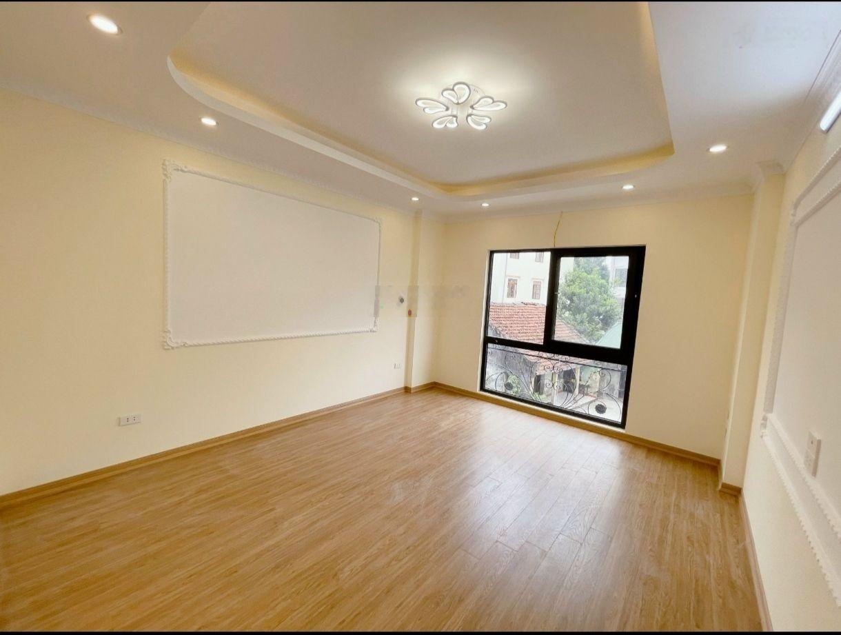 Cho thuê nhà quận hoàng mai, 30m2x4 tầng, vị trí thuận lợi, gần trường học