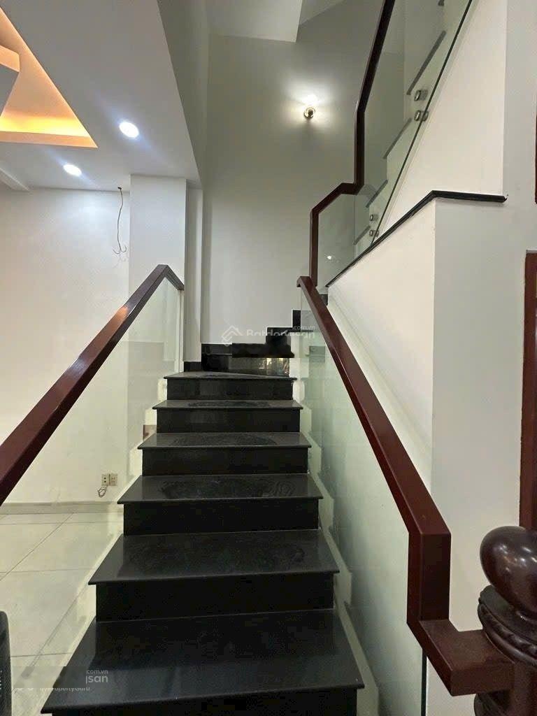 Bán NR 4PN, 4WC, 64m2, giá cực chất tại Mã Lò, Bình Hưng Hòa, Bình Tân, HCM