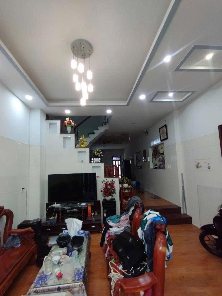 Bán nhà 4 tầng Thạnh Xuân 33 (158m2), 5m x 32m) gần chợ trường - giá rẻ chủ cần bán gấp