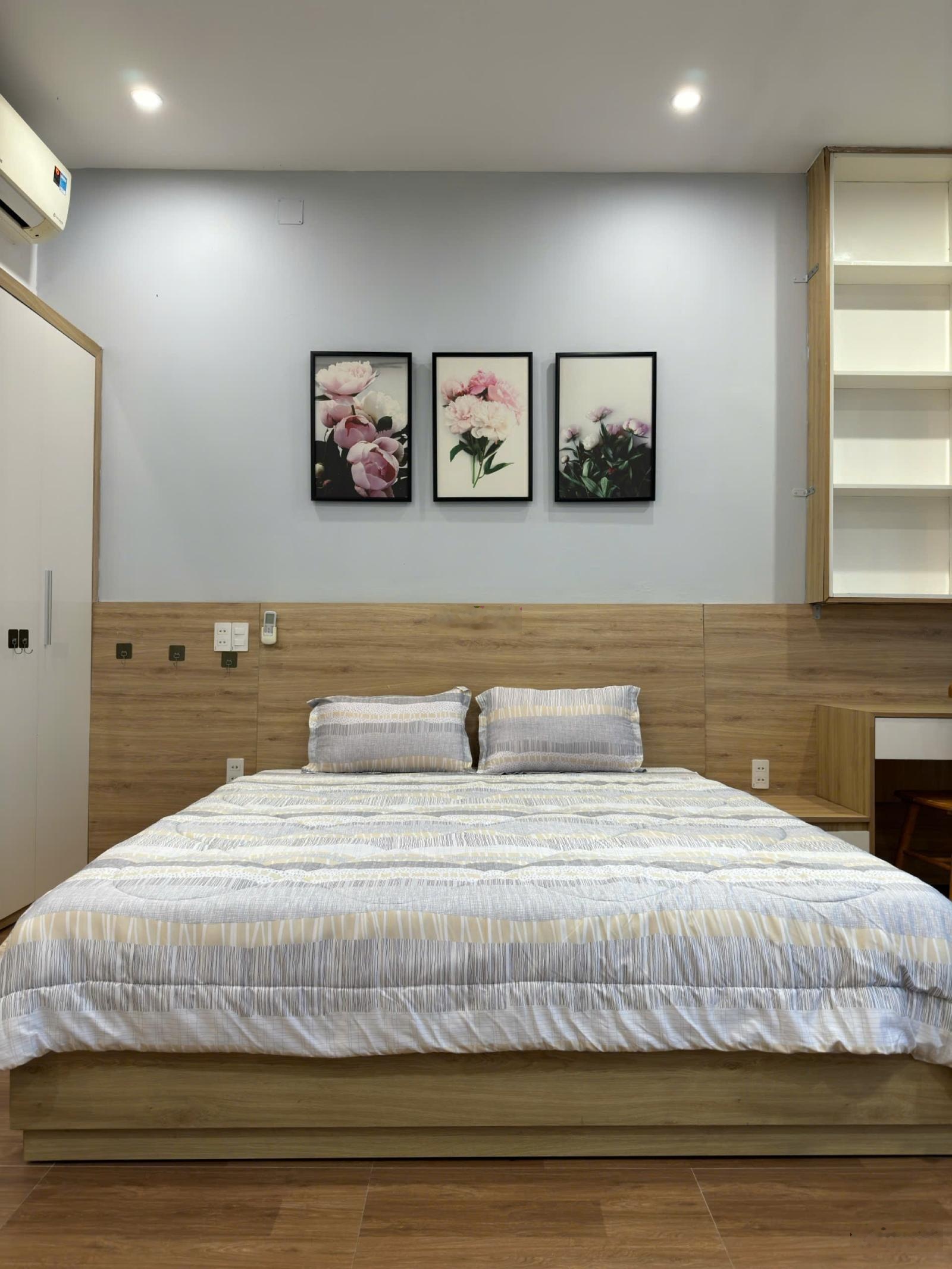 Nhà 5 tầng Phạm Khiêm Ích, 7PN, cách bãi tắm Sơn Thủy 500m, dòng tiền 50 triệu/tháng, giá chính chủ