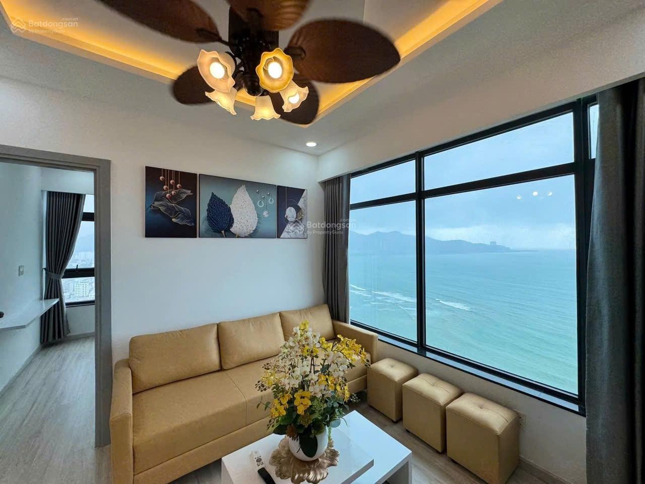 Hoa hậu biển siêu hiếm, căn góc 3 view biển, căn 2PN giá chỉ 5,18 tỷ, nội thất cao cấp