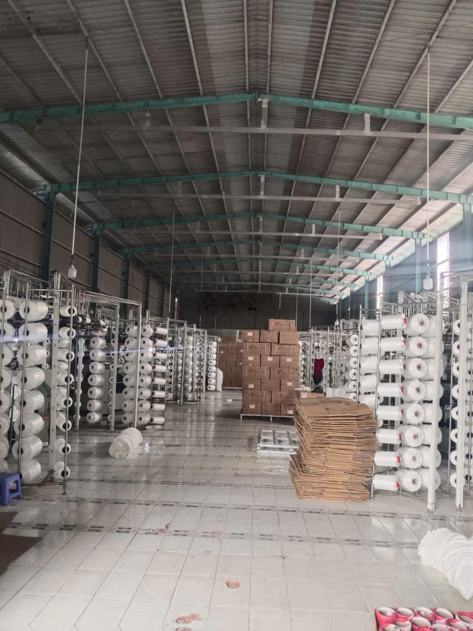 Cho thuê kho xưởng khuôn viên 1900m2 một sẹc đường Nguyễn Thị Lắng Củ Chi