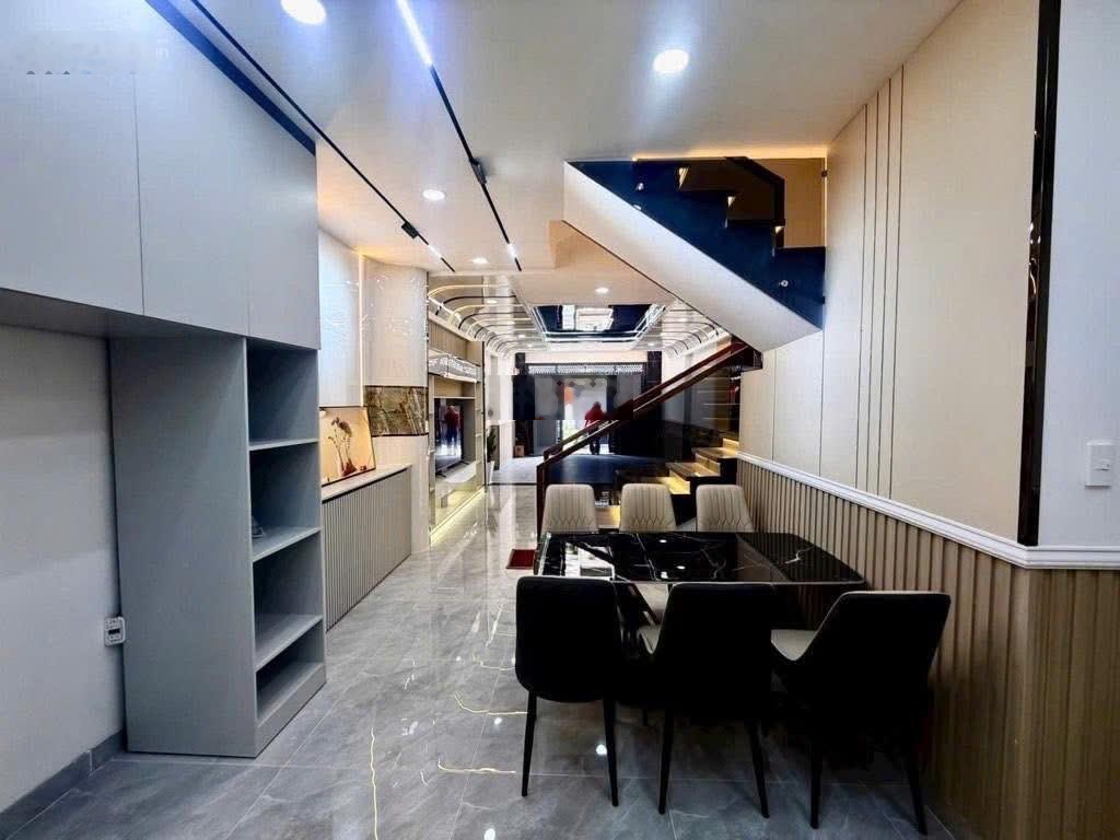 Nhà cao 5 tầng-đất rộng 70m2-ngang 5m-đường 5m-g.ía 7 t.ỷ 9- 20m ra mặt tiền phan huy ích- gò vấp.