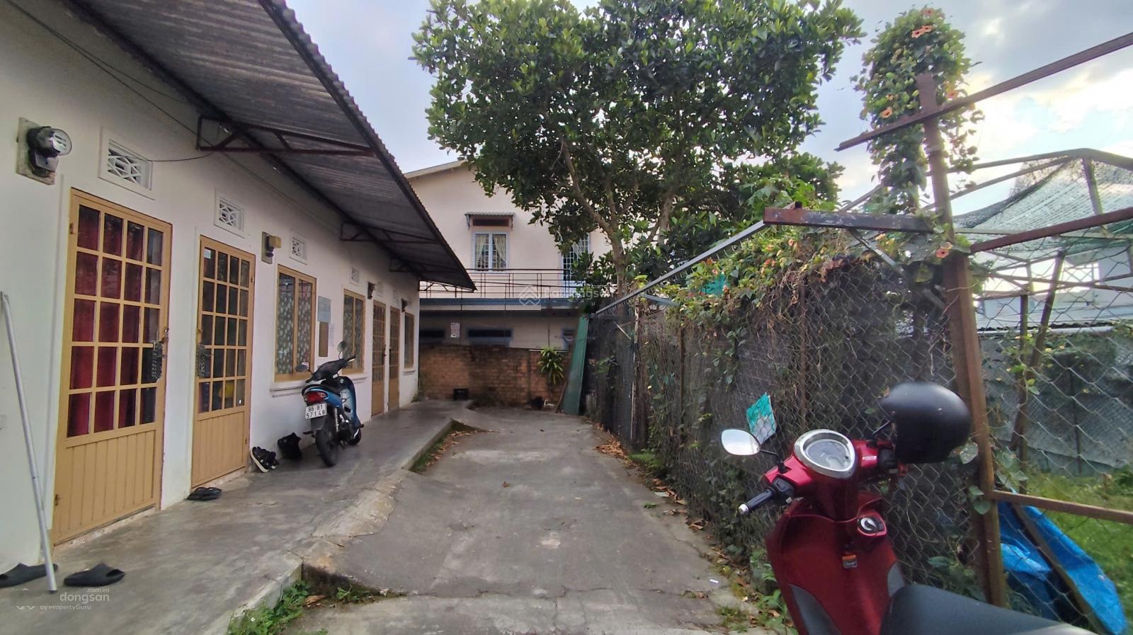 260m2 đất sau lưng khách sạn Merperle Đà Lạt, sẵn dãy trọ 5 phòng trên đất sẳn nguồn thu giá 8,1tỷ