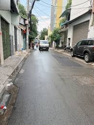 Bán gấp nhà Tân Phú hẻm 8m ngay Đầm Sen 33m2 chỉ 5.5 tỷ 3 tầng, LH: 0933233236