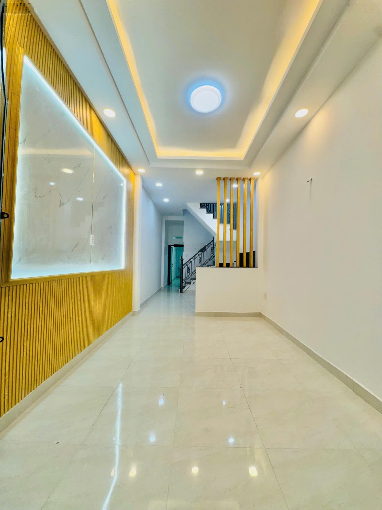 HOT HXH Khu Vip-Nhà mới đẹp đón tết Phan Đăng Lưu-DT:3,2 x 17,5 m( 54m²)-3 tầng giá chỉ 8,399 tỷ Tl