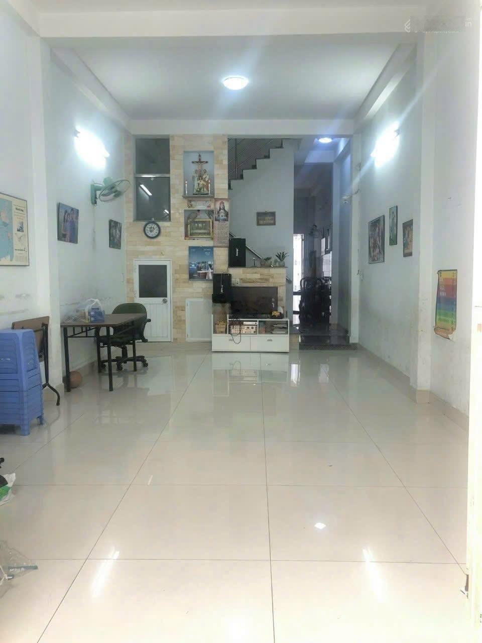 Bán gấp nhà 3 tầng đường Tân thới nhát 01 quận 12