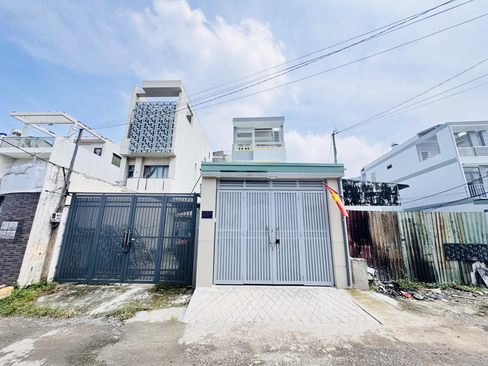 Bán gấp trước tết - đất mặt tiền ĐS6 - ngay cổng Vạn Phúc City - chung cư Urban Green, SHR