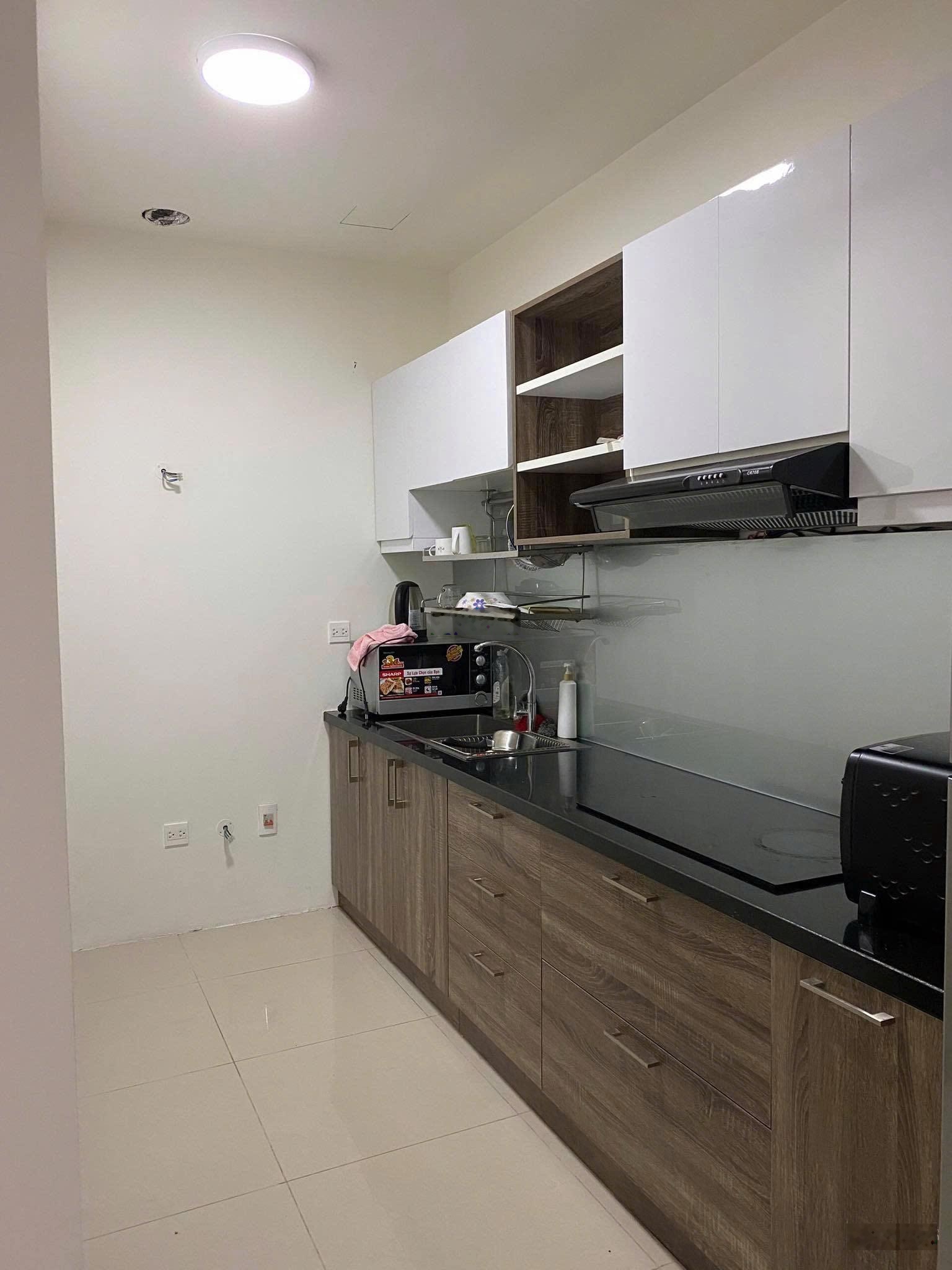 Giá hời, 1 phòng ngủ view sông cực đẹp 51m2, Nội thất đầy đủ, giá Chỉ 15 triệu, The Sun Avenue