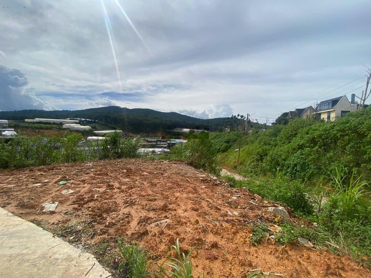 Lô đất xây dựng khu bàn tay Phật An sơn- P4- Đà Lạt-470m-giá 40tr/m(18 tỷ 8) đất ODT, gần Hồ XH 2km