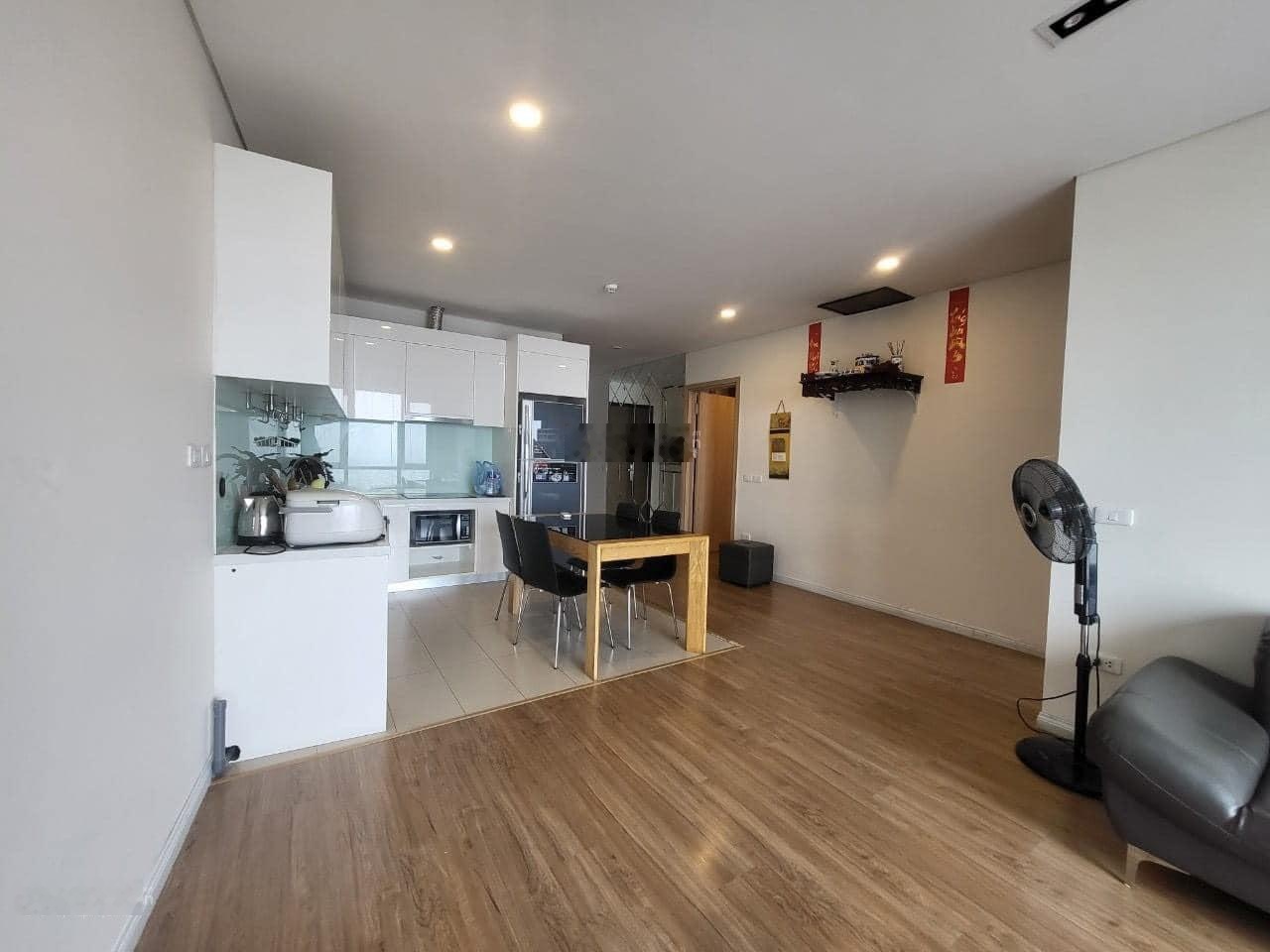 Chính chủ bán căn 2 ngủ chung cư Mipec Long Biên gần cầu Long Biên 78.6m2 giá 8.2 tỷ: LH 0916393862