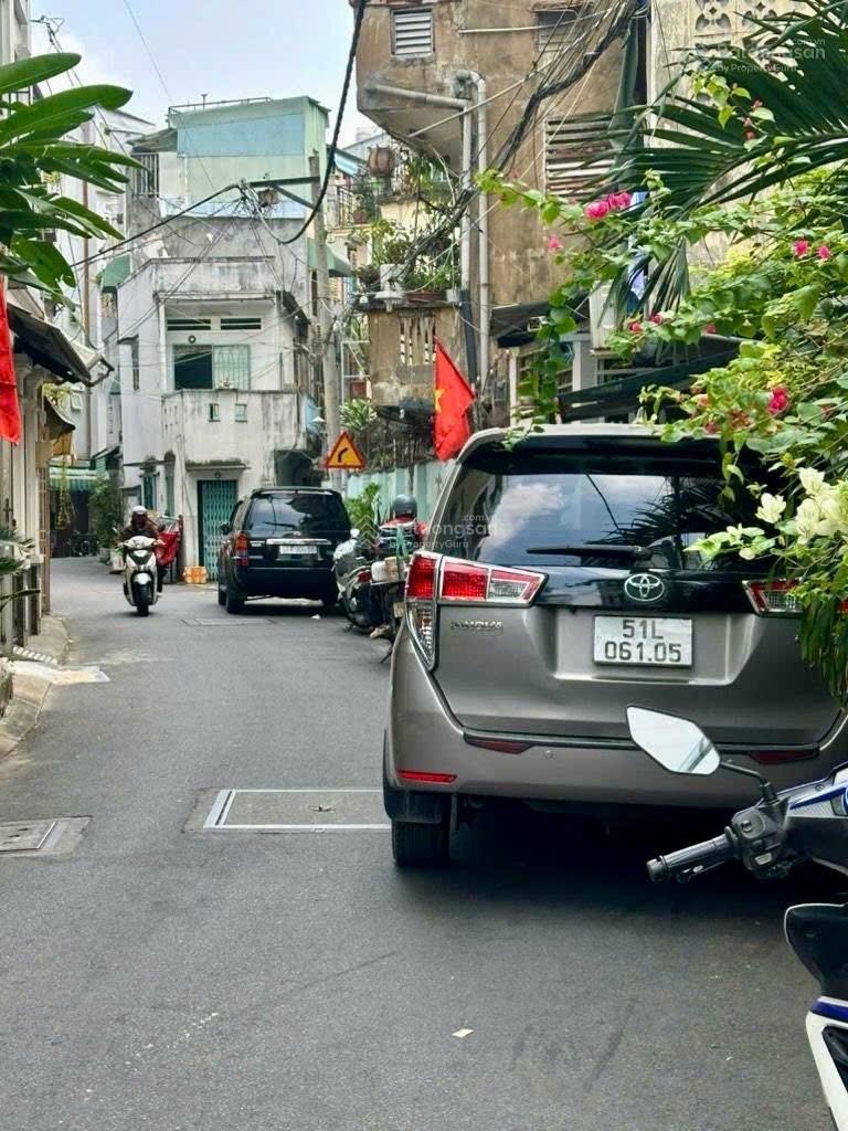 Mặt tiền khu Phan Xích Long - Hoa Đào - mới ở ngay đón tết - ngang lớn - 4tầng BTCT - chỉ 6.3 tỷ