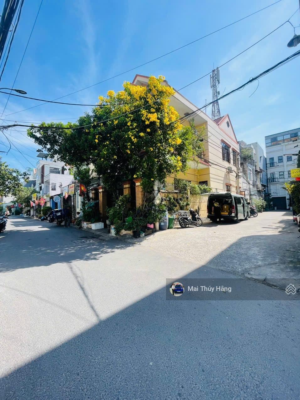 Nhà mặt tiền ngay Phạm Văn Đồng - ôtô để trong nhà - không quy hoạch - gía tốt