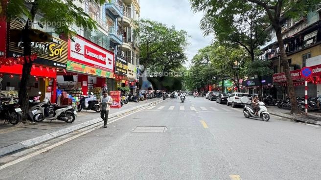 Siêu hiếm - Lô góc Tô Hiệu - phân lô - ô tô vào nhà. Nhà 5 tầng mới đẹp - Mặt tiền gần 6m - 13 tỷ