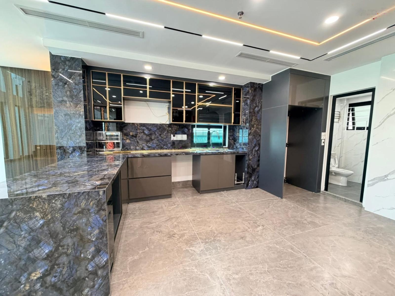 Cắt lỗ 5 tỷ bán toà nhà Nguyễn Chính - Hoàng Mai 85M x 7 tầng x 8M mặt tiền x 30 tỷ. Ô tô tránh Vip