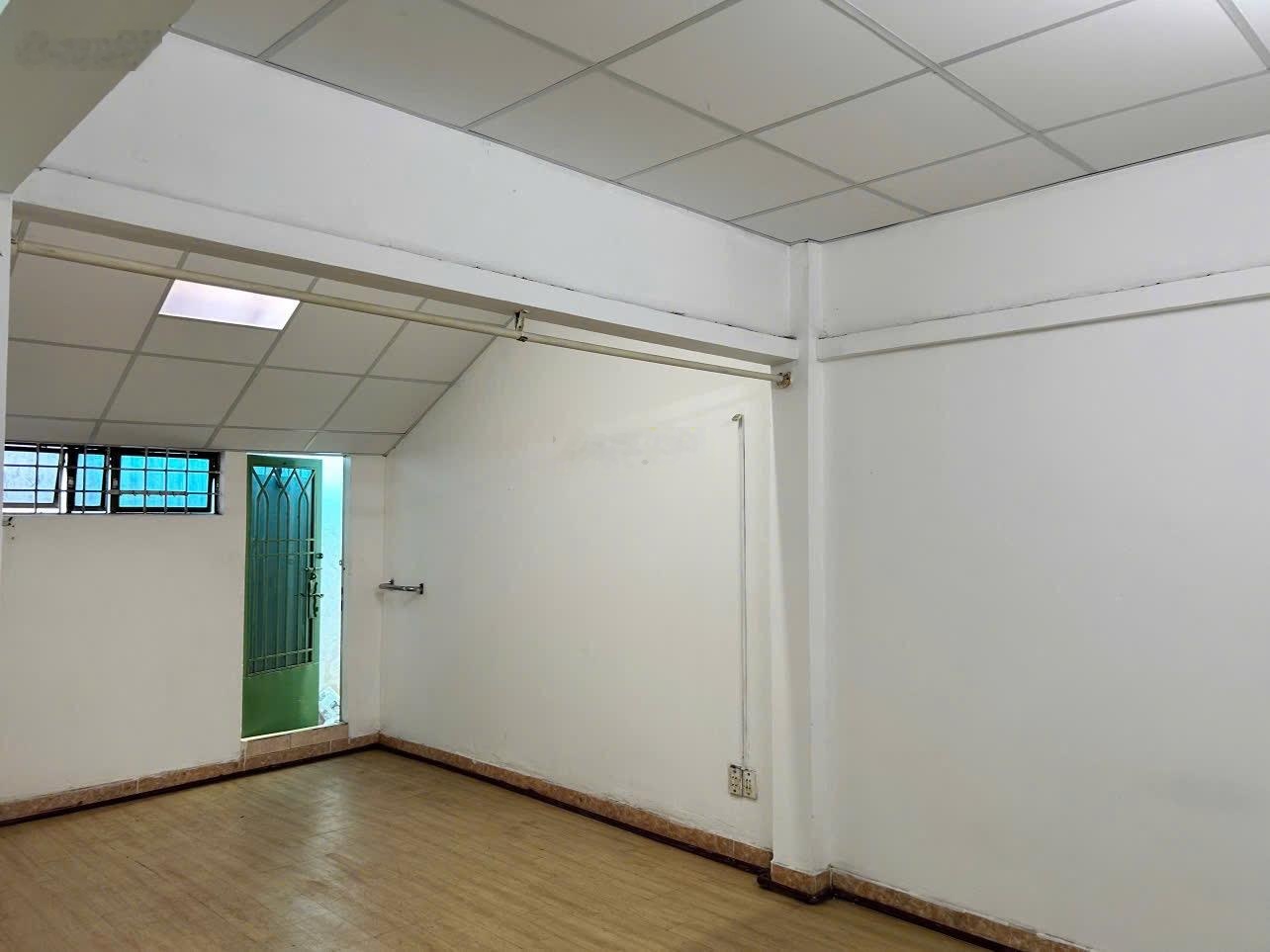 Bán nhà mặt tiền đường chữ gần đường Quang Trung, p hiệp phú quận 9