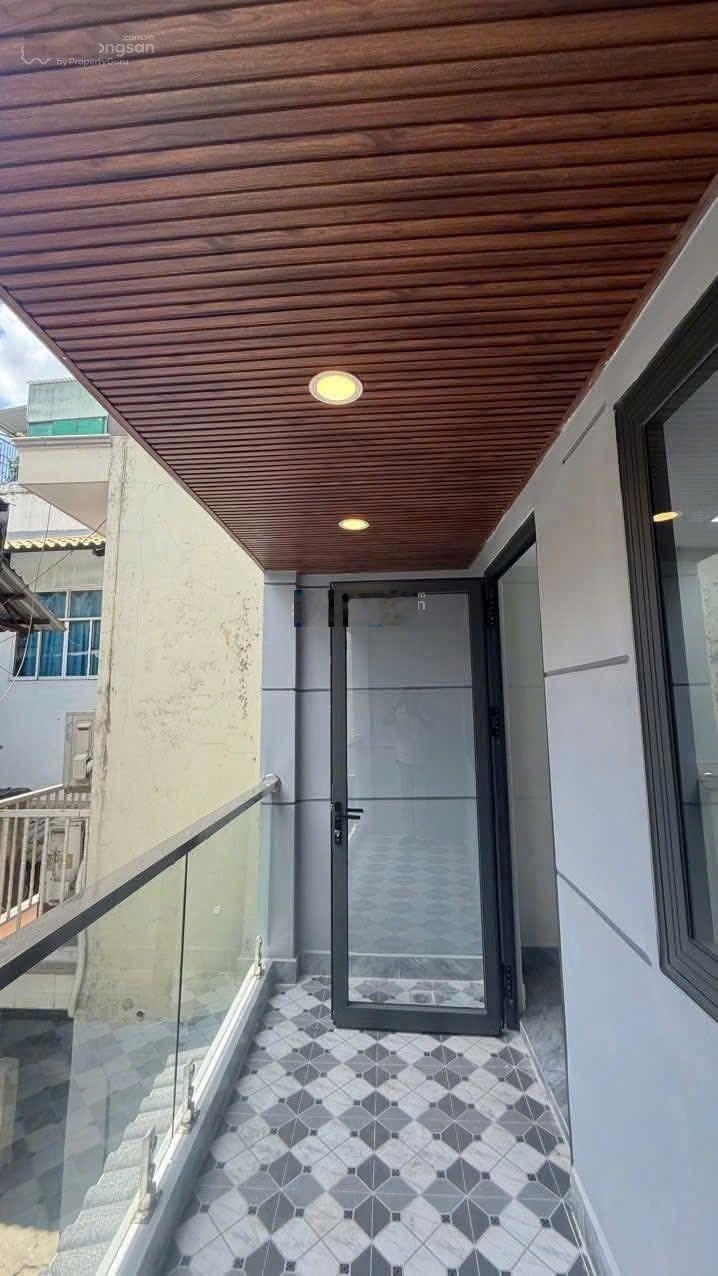 Bán nhà đẹp mới hẻm 100 đường Dương Bá Trạc P2 Q8