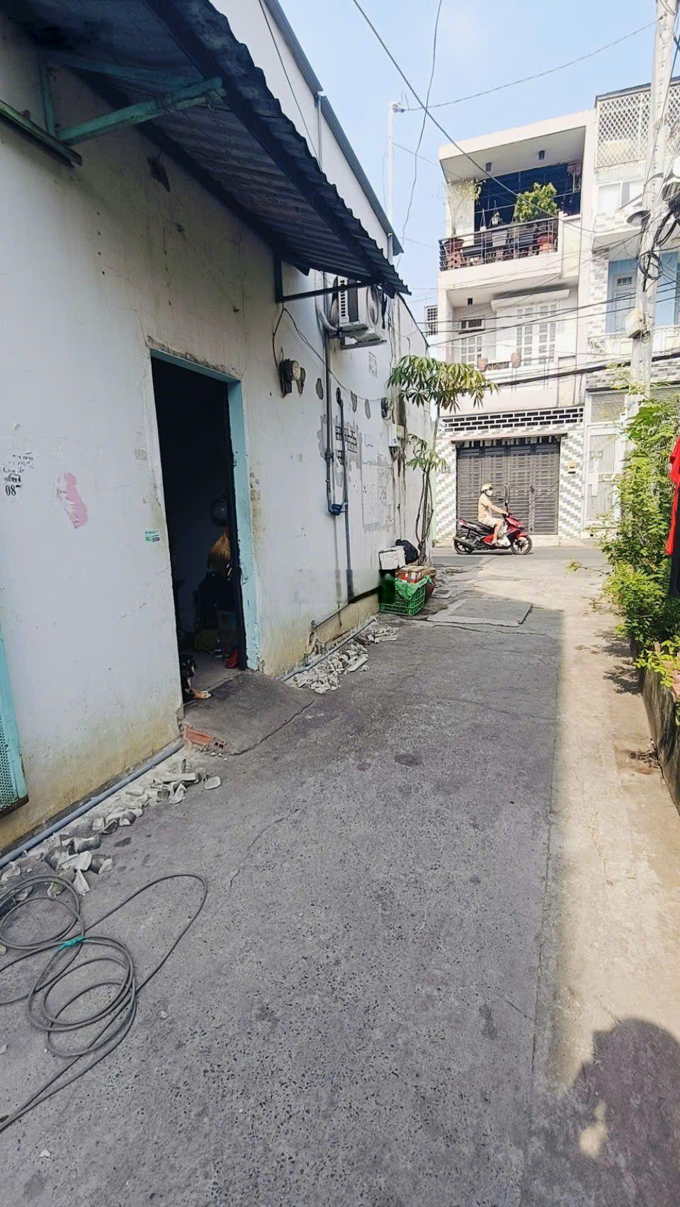 Bán dãi trọ 5 phòng ngang 5,5m (95m2) đường số 1 BHH Bình Tân thu nhập 10 triệu giá 3,99 tỷ TL