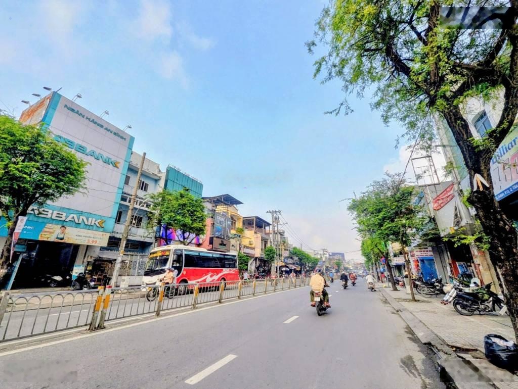 Ngộp bank bán gấp nhà góc 2 MT Trường Chinh, 198.8m², Phúc Long thuê 125tr/th dòng tiền ổn định tốt