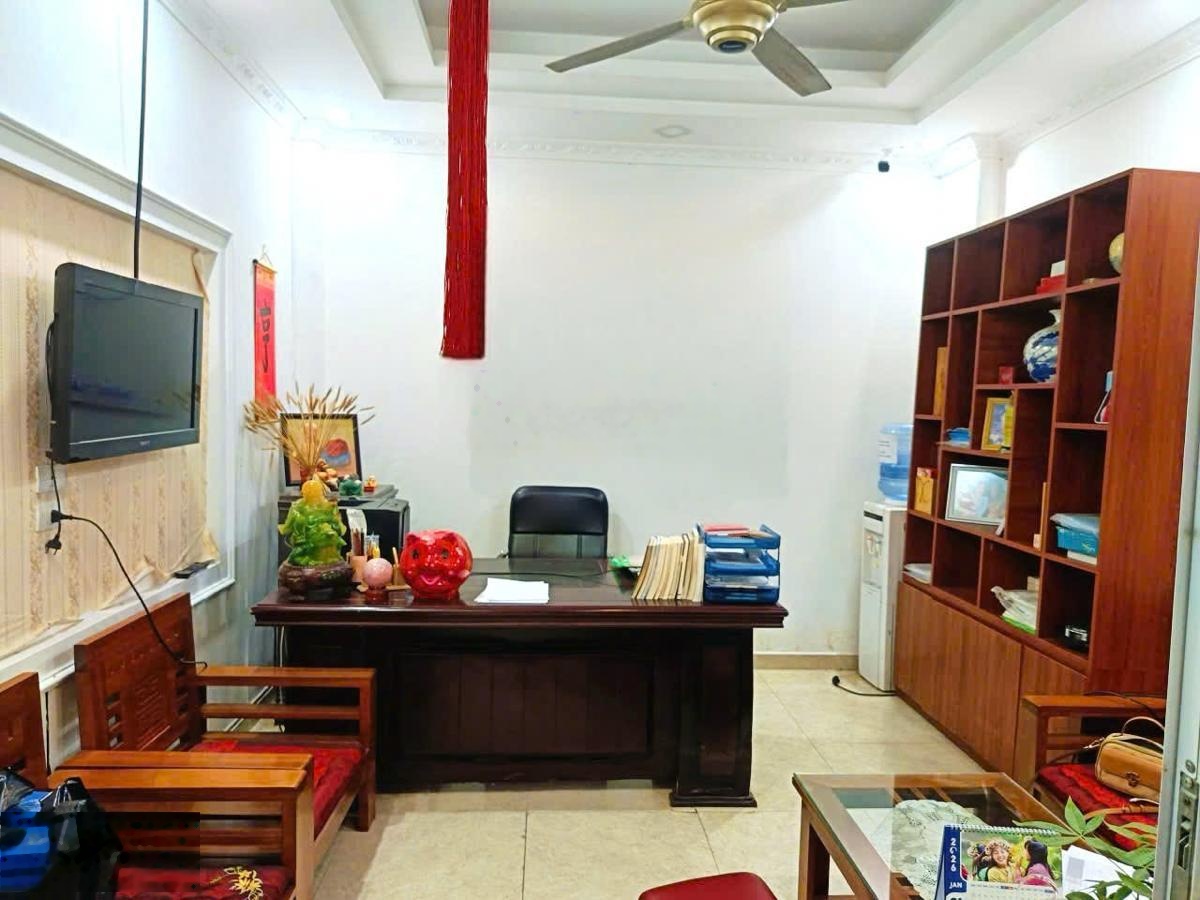 Bán nhà 6 tầng mai dịch 50m2, 2 thoáng, phân lô ô tô, kinh doanh, giá 16.86 tỷ! lh: 0869818555