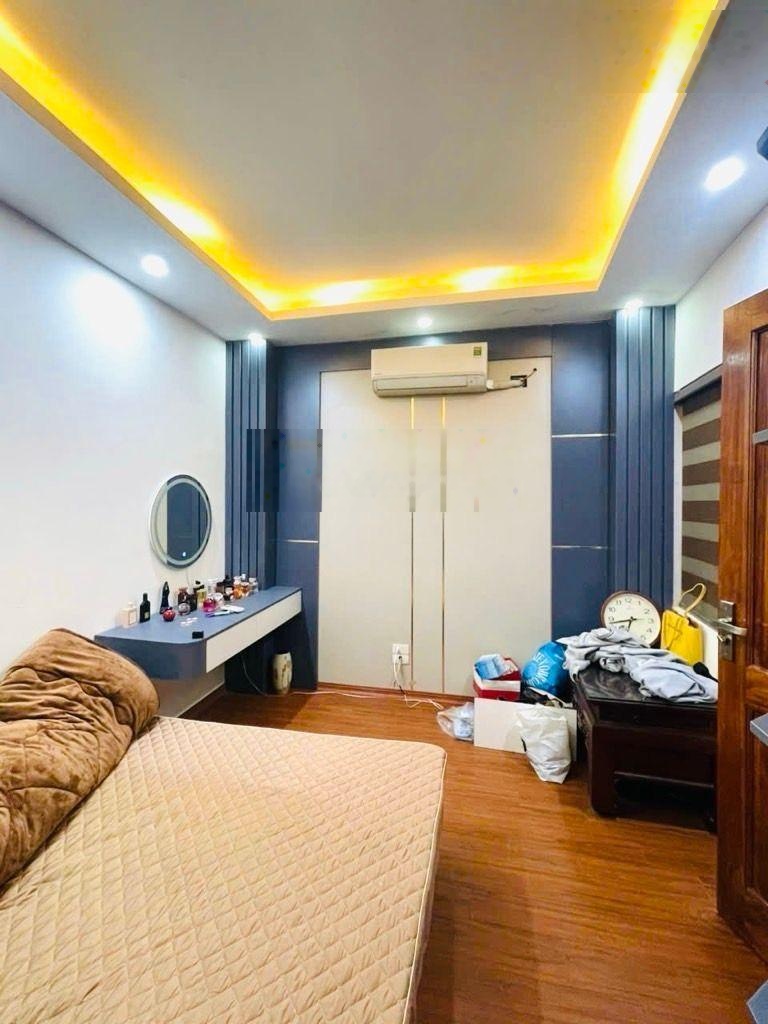 Chính chủ cần bán gấp nhà Lê Trọng Tấn Thanh Xuân. DT 68m 5T giá chào 18tỷ.