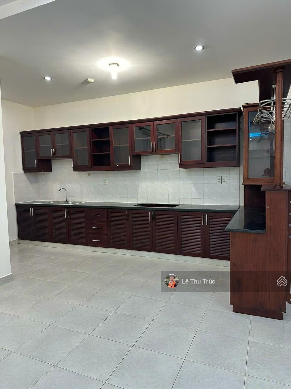 Bán căn hộ Phú Mỹ Thuận. DT 95m, 2PN, 2WC, view sông. Giá 2.6 tỷ