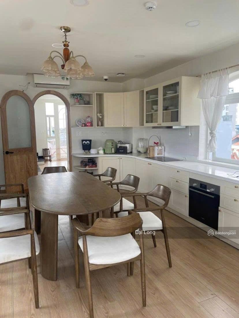 BÁN TÒA NHÀ MẶT TIỀN ĐƯỜNG VÀO SÂN BAY P.4, TÂN BÌNH Hầm+6 tầng+ sân thượng Giá chỉ 56 tỷ