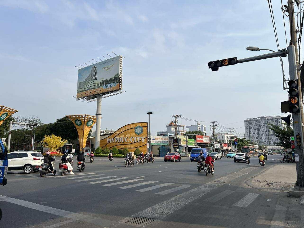 Lô đất 648m2 mặt tiền QL13 sắp mở rộng giá chỉ bằng đơn giá đền bù