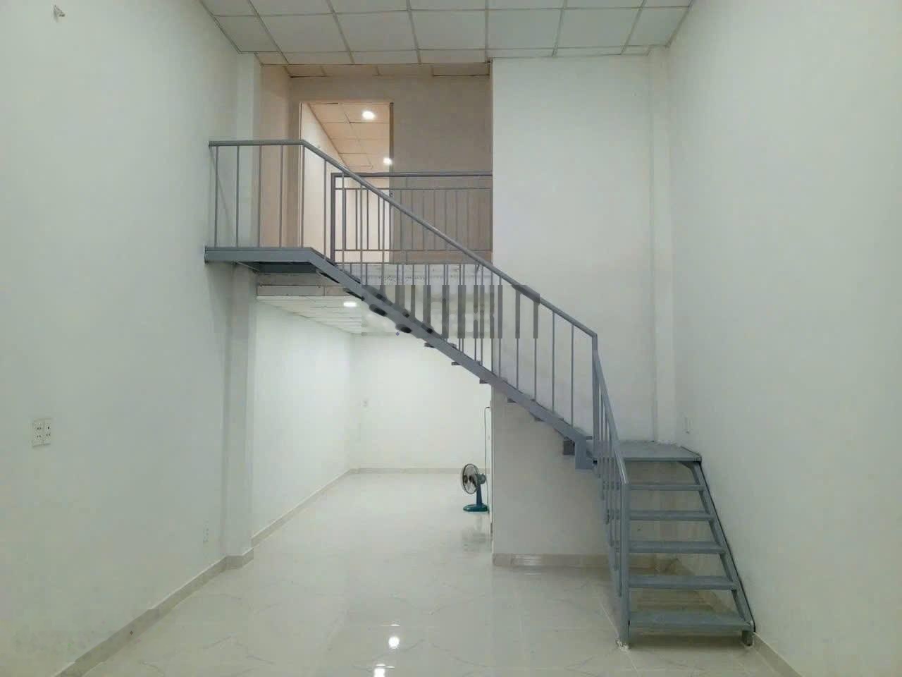 Bán nhà 65m2 chỉ 3,53 tỷ ngay Võ Văn Hát, Q 9