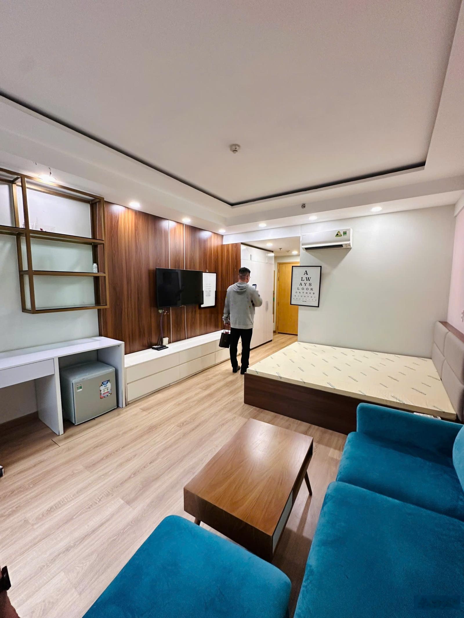 Cho thuê officetel charmington la pointe full nội thất quận 10 lầu 5 block b