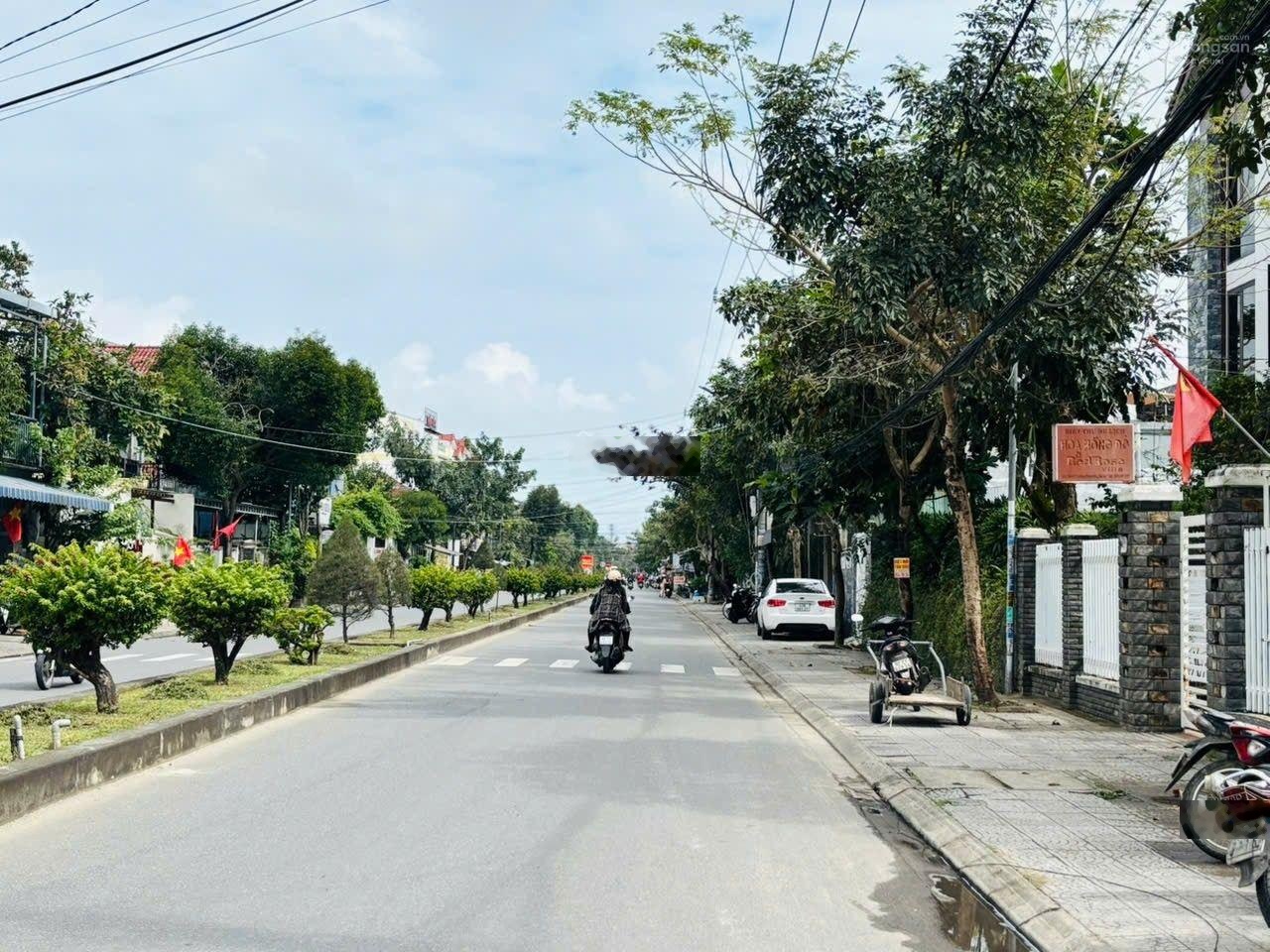 Cần bán trước tết! MT đường Lê Hồng Phong, TP Hội An - DT 290m2 ngang 19.52m - giá chỉ 13tỷ3