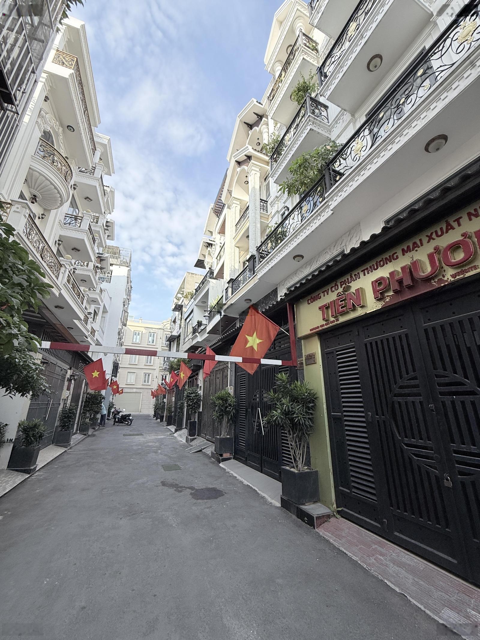 Bán nhà phố Gò Vấp ôtô vào tận nơi Phù hợp làm văn phòng cty, nhà ở