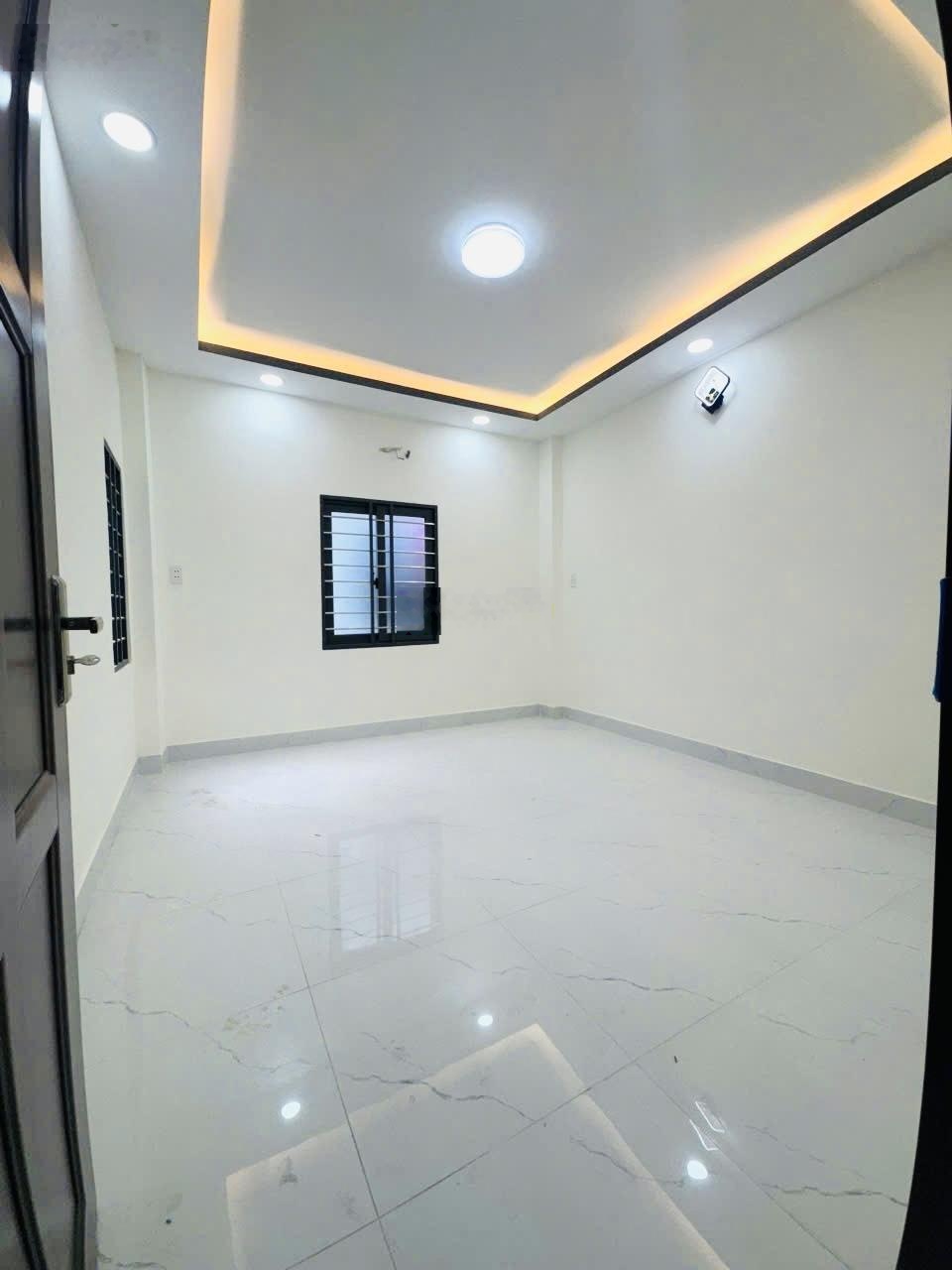 Nhà mới 3 tầng, (3.5x13m), hẻm 43 Dạ Nam P2 Q8