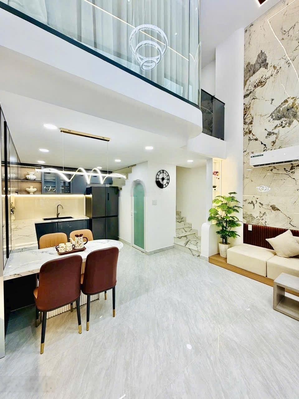 Bán nhà đẹp 4 tầng, ngang 5m, hxh, 1/ lê hoàng phái, p17 gò vấp, 6 tỷ nhỉnh (sát cityland)