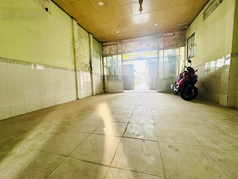 Mặt tiền kinh doanh hẻm xe tải, Phường Tân Hưng, Quận 7. Ngang khủng gần 5m - 8 tỷ