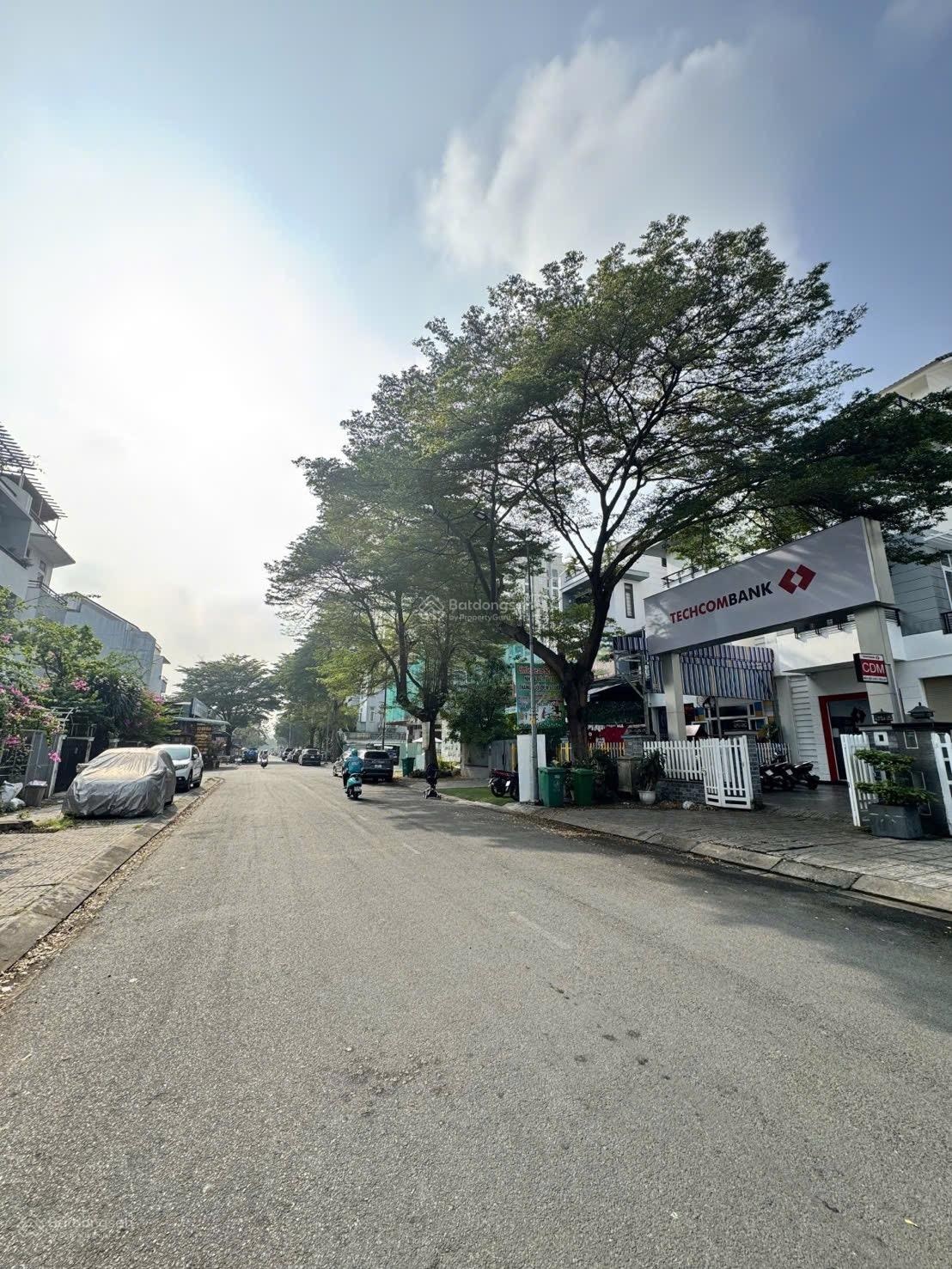 Mặt tiền kinh doanh đa ngành KDC Gia Hòa, Phước Long B, TP Thủ Đức, giá bán 26,5 tỷ