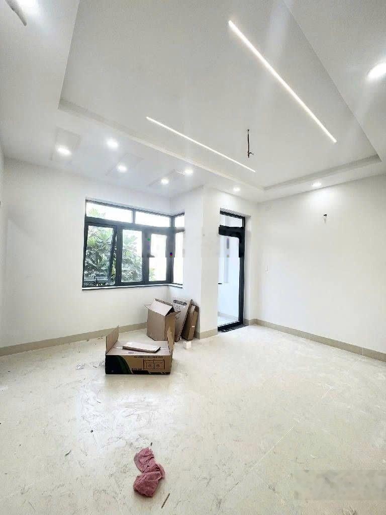 Nhà 4 tầng 4PN Huỳnh Tấn Phát 45m2 trung tâm quận 7 cạnh Phú Mỹ Hưng chỉ 5 tỷ