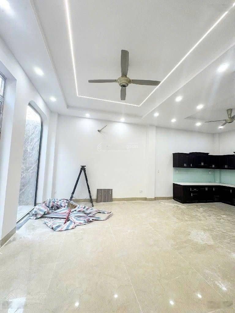 Nhà 4 tầng 4PN Huỳnh Tấn Phát 45m2 trung tâm quận 7 cạnh Phú Mỹ Hưng chỉ 5 tỷ