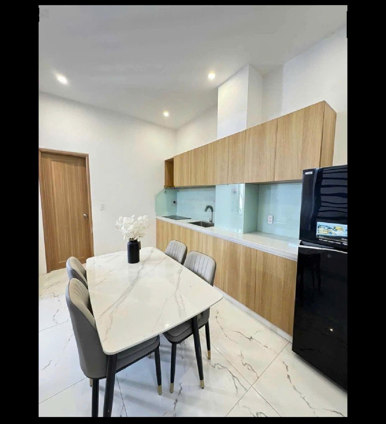 Nhà 3 tầng 2 mặt kiệt 368 Hoàng Diệu.Chỉ nhỉnh 4 tỷ.