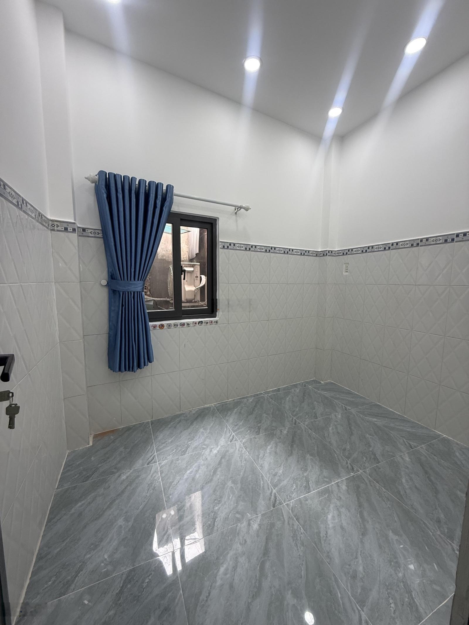 Dương bá trạc quận 8, 3 tầng 4pn gần 30m2 mới đẹp ở ngay.