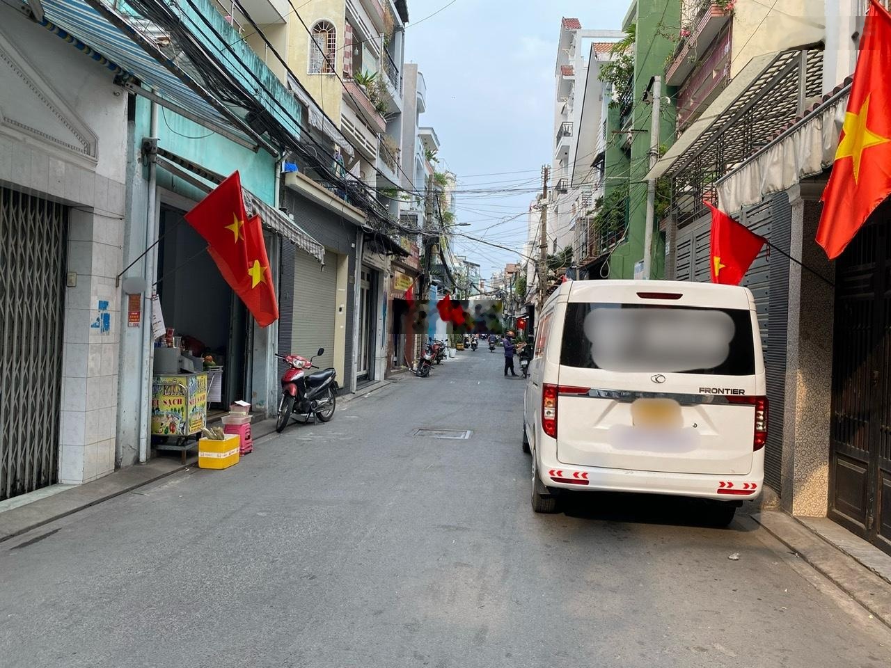 Bán nhà hxh 6m thông lý thường kiệt, 39m2(4.1x10m), nhà 2 tầng, nở hậu, đã hoàn công, sổ vuông vức