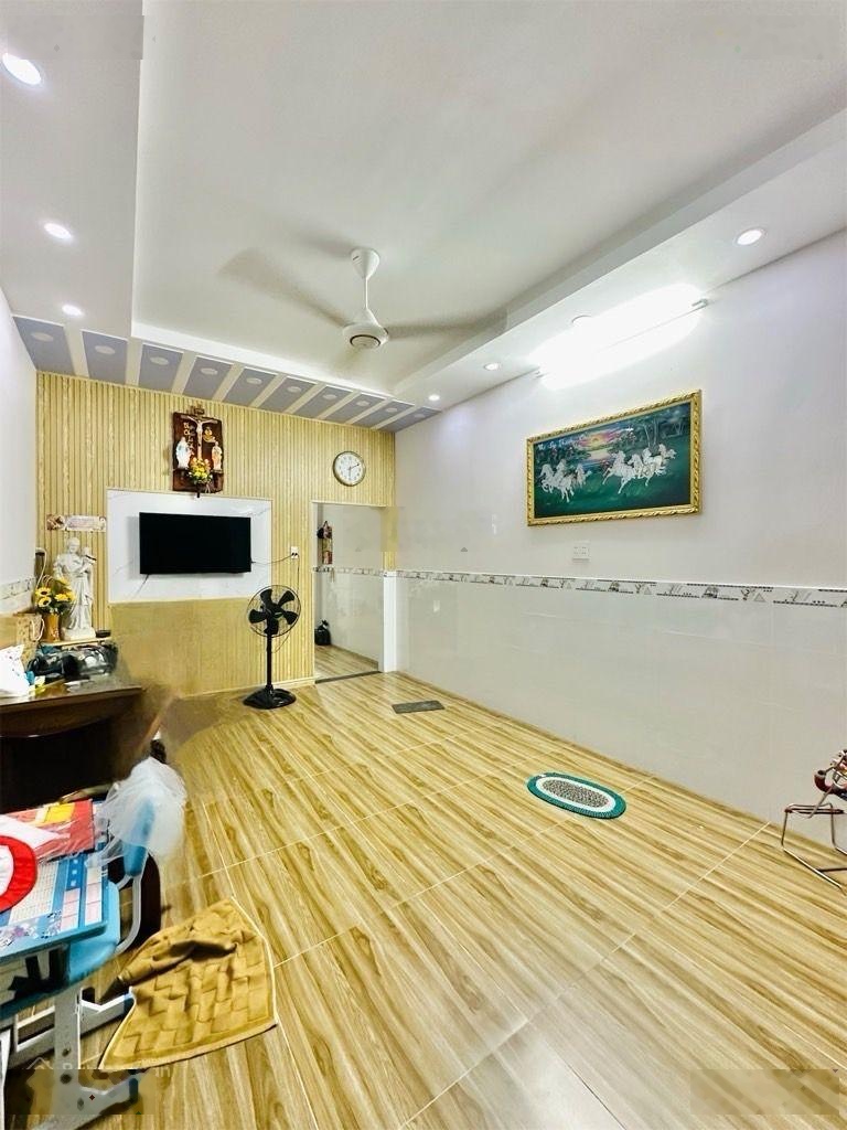 Bán nhà riêng đẹp tại Phạm Văn Hai, 7,5 tỷ, 51m2, 3PN, 3WC, Tân Bình, HCM