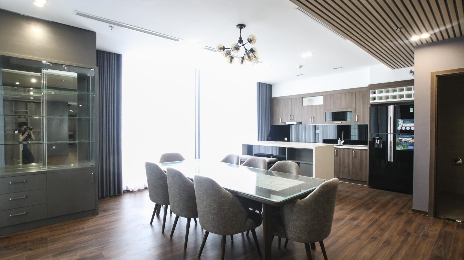 Cho thuê căn hộ PENTHOUSE chung cư Vinhomes Metropolis - view Hồ Tây (LH: 0349511364