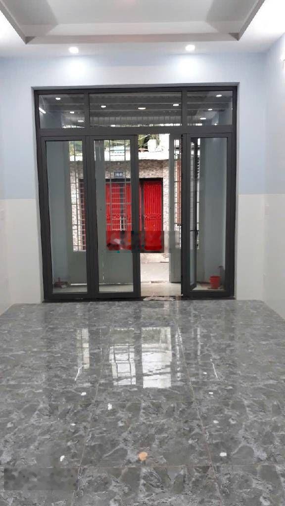 Bán nhà riêng tại Đường Hồng Lạc, 9,5 tỷ, 61m2, 5PN, 4WC, 3 tầng, hàng hiếm