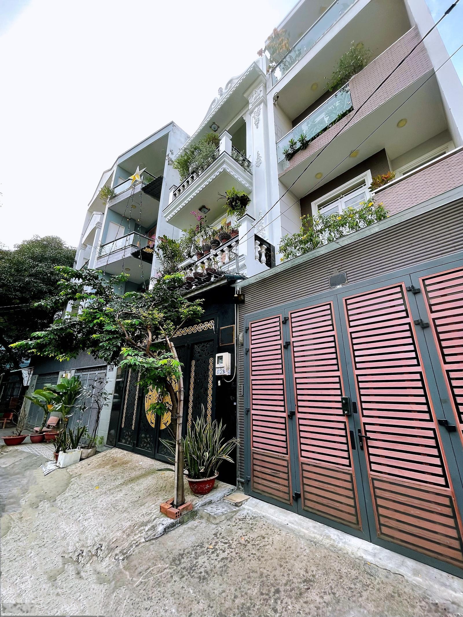 Nhà mặt tiền Tân Quý - sát Aeon Tân Phú - 100m2 nở hậu - đang cho thuê giá hữu nghị 10 triệu chỉ